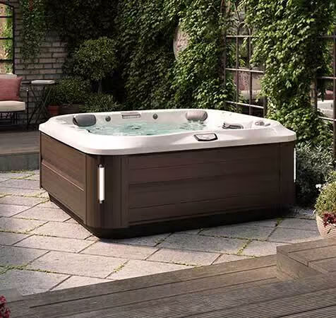 Collection spas Jacuzzi® J-300